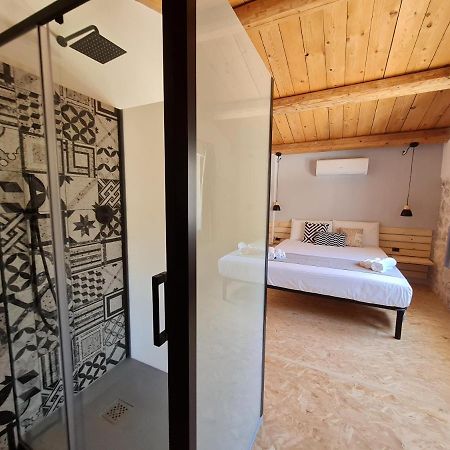 Le Mangiatoie Del Cavaliere Bed & Breakfast Montallegro Luaran gambar